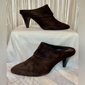 Liz Claiborne Chocolate Brown Suede Mules - Size 6 1/2